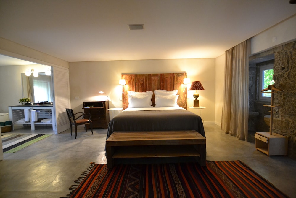 QUINTA DO AMEAL - WINE & TOURISM 22/56