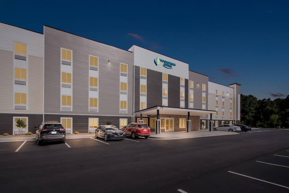 WoodSpring Suites Sumter near Shaw AFB 49/60