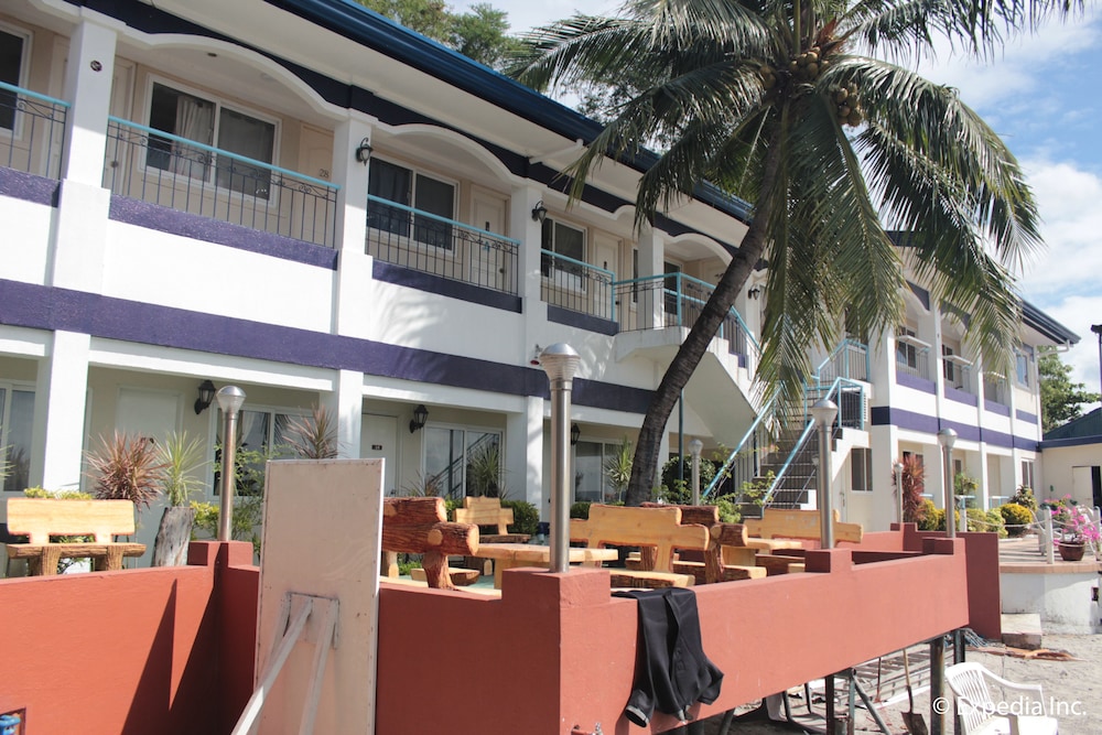 Blue Rock Beach Resort 3/67