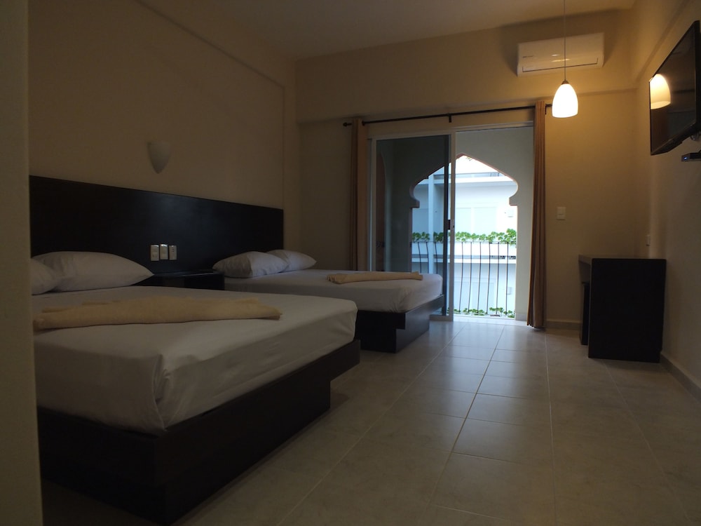 Sahara Hotel 49/71