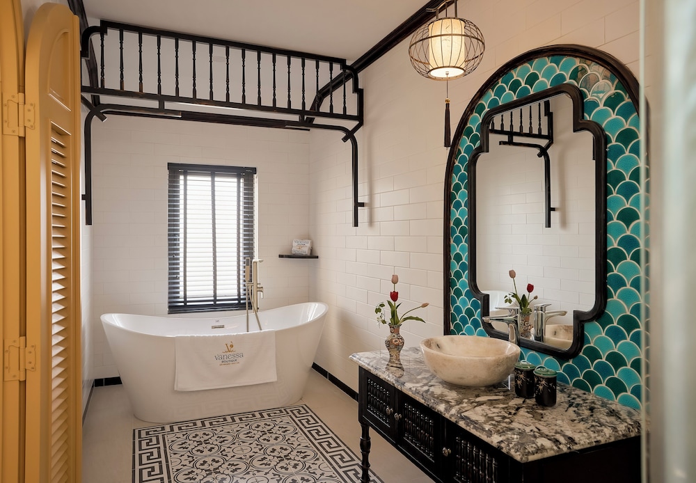 Vanessa Boutique Hotel An Bang 37/42