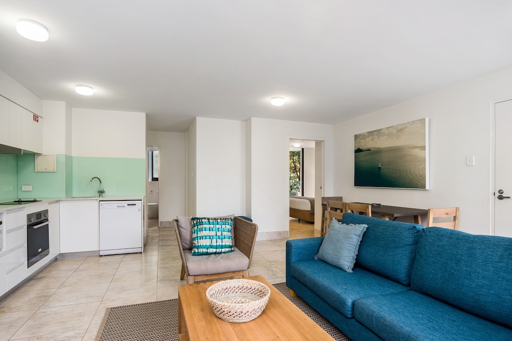 Bayview Beachfront Apartments 17/50