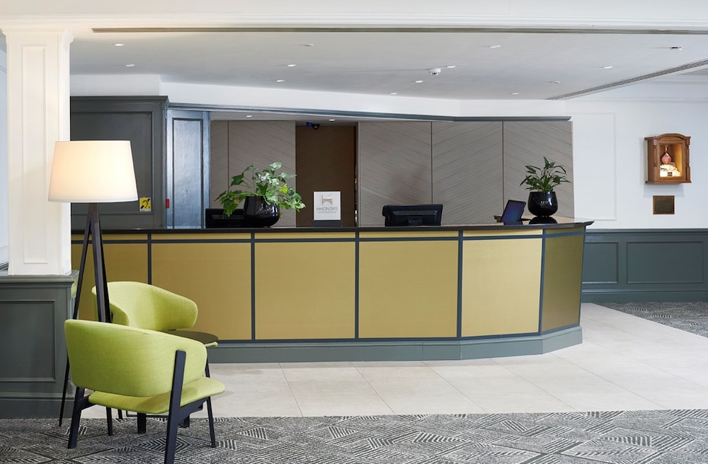 DOUBLETREE BY HILTON SOUTHAMPTON 8/93