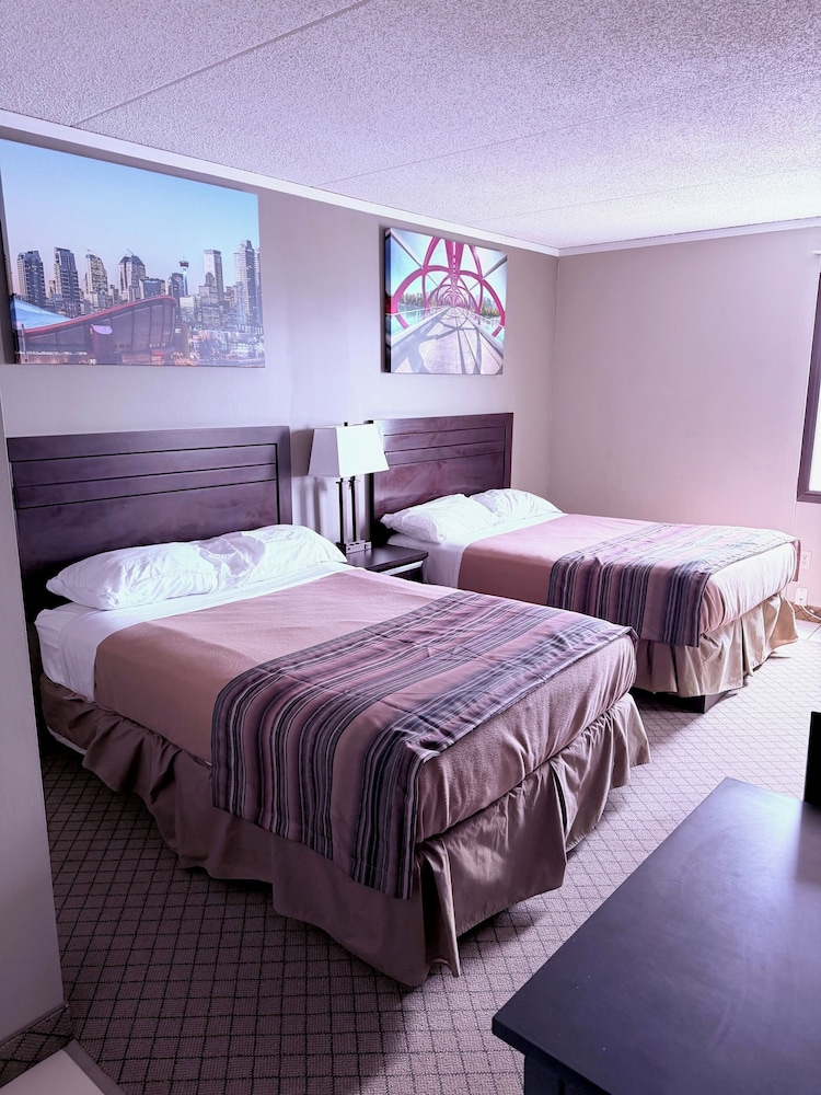 Airport Travellers Inn 17/51