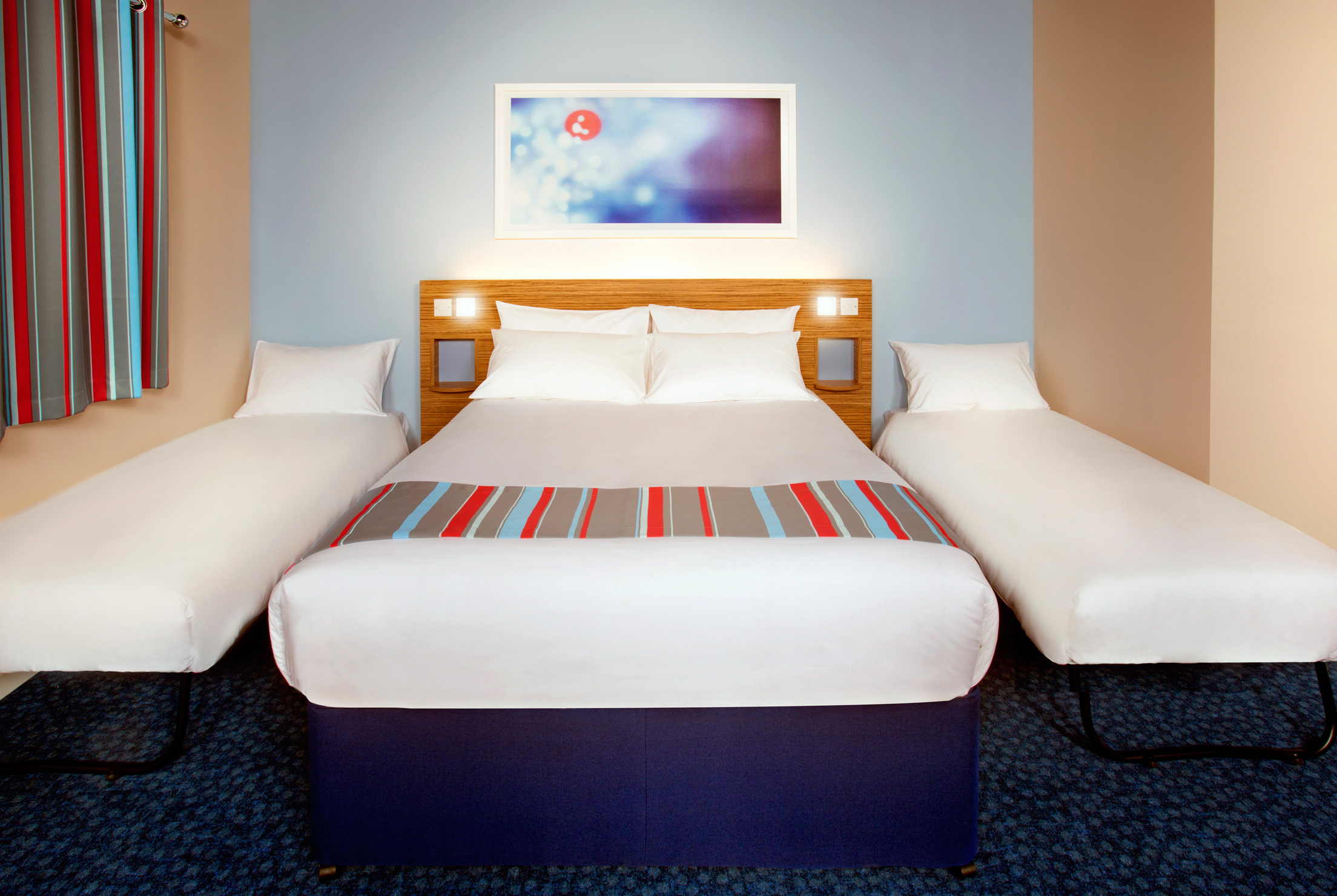 Travelodge Cardiff Central Queen Street 7/23