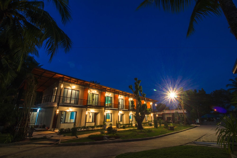 Seesea Resort 9/62