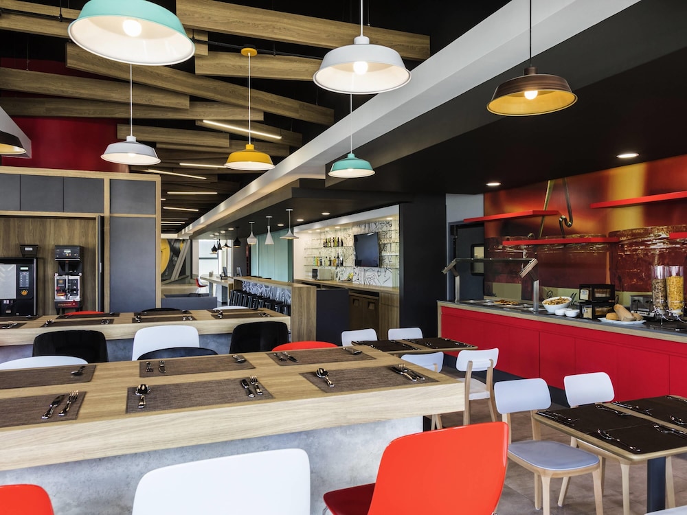Ibis Tijuana 36/50