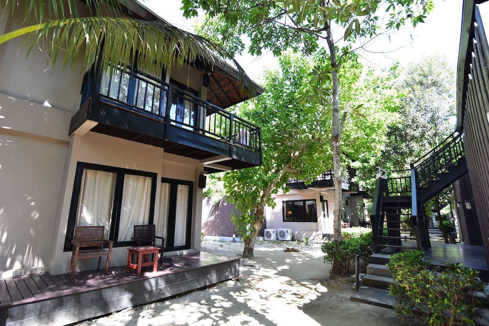 Seven Seas Resort Koh Kradan 6/49