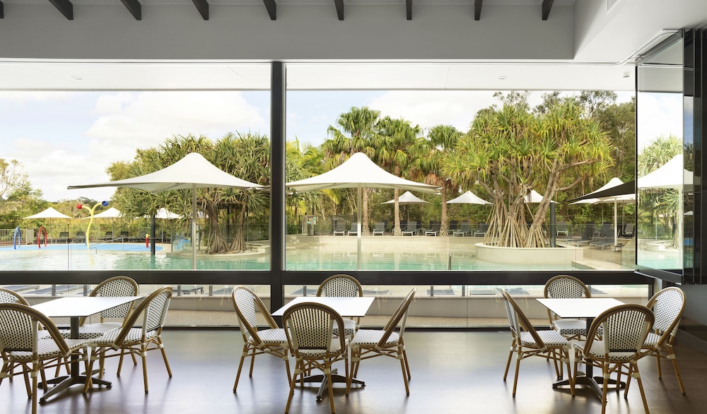 RACV NOOSA RESORT 56/74