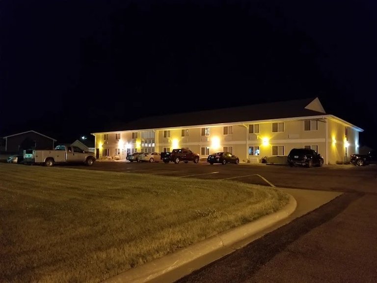 Bilmar Inn & Suites Dell Rapids Near Sioux Falls 7/50