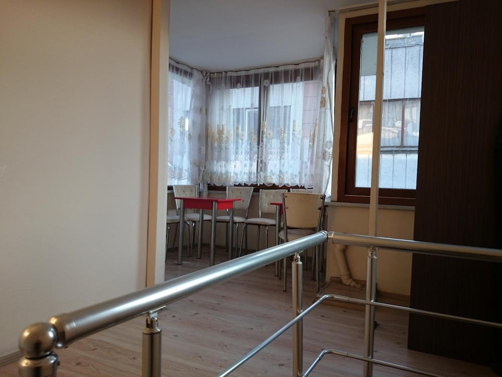 Yasmin Hotel 33/48