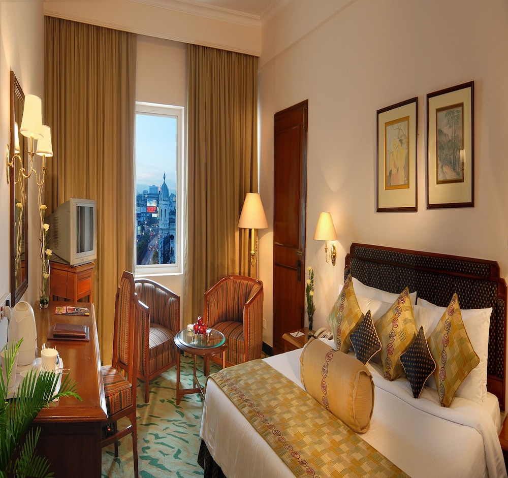 Peerless Inn Kolkata 48/72