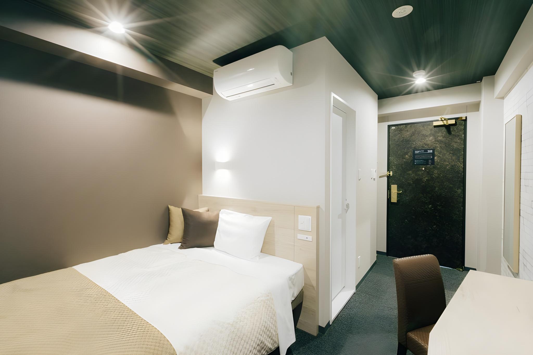 Semi Room, Semi Double Bed