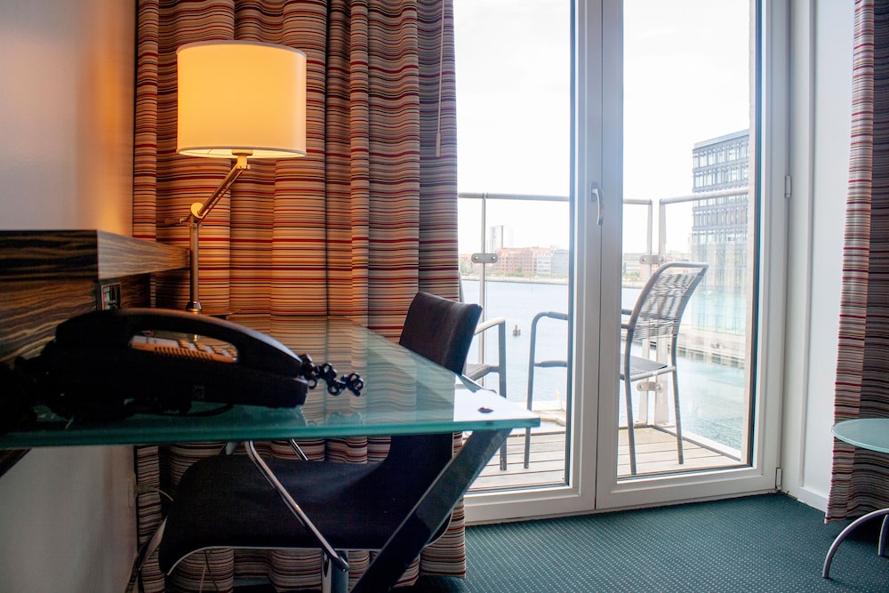 Copenhagen Island Hotel 34/35