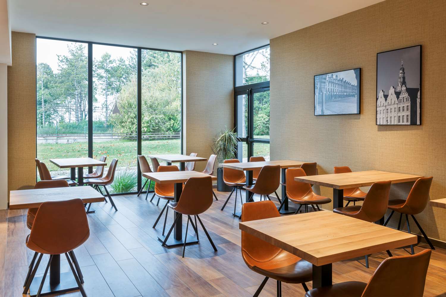 Best Western L Aquarium Arras Nord 60/69