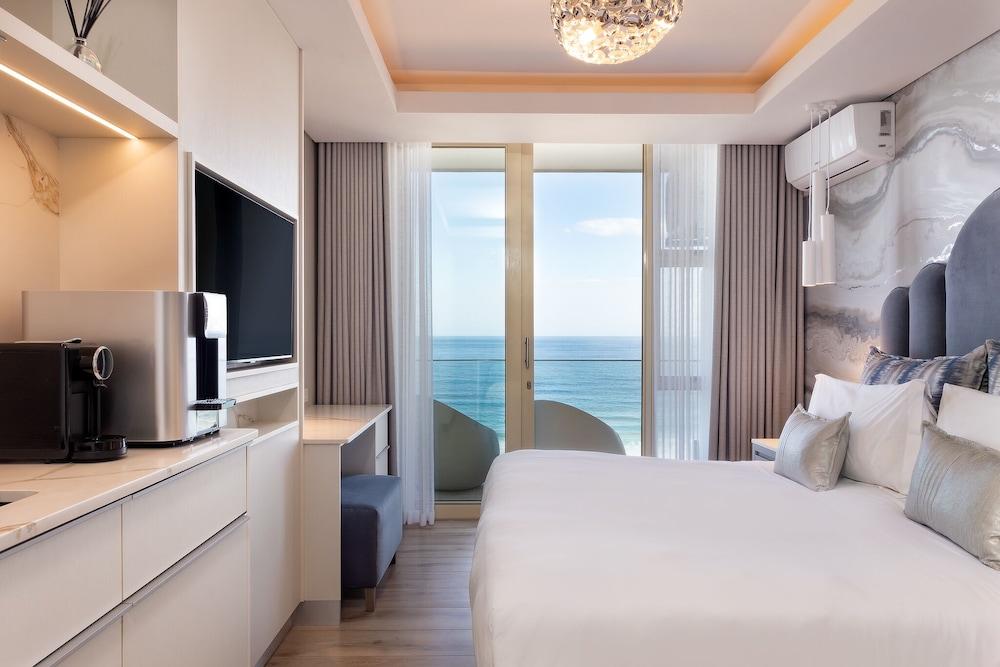 ROOM, SEA VIEW