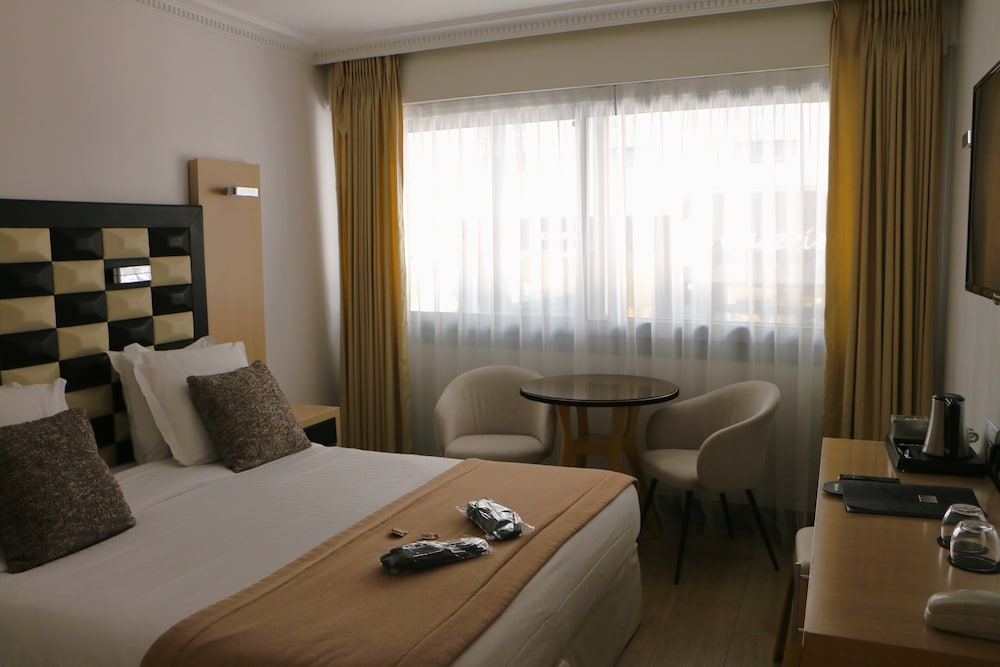 Hotel Victoria 41/64