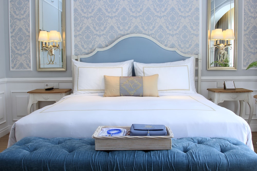 Noor Hotel 12/58