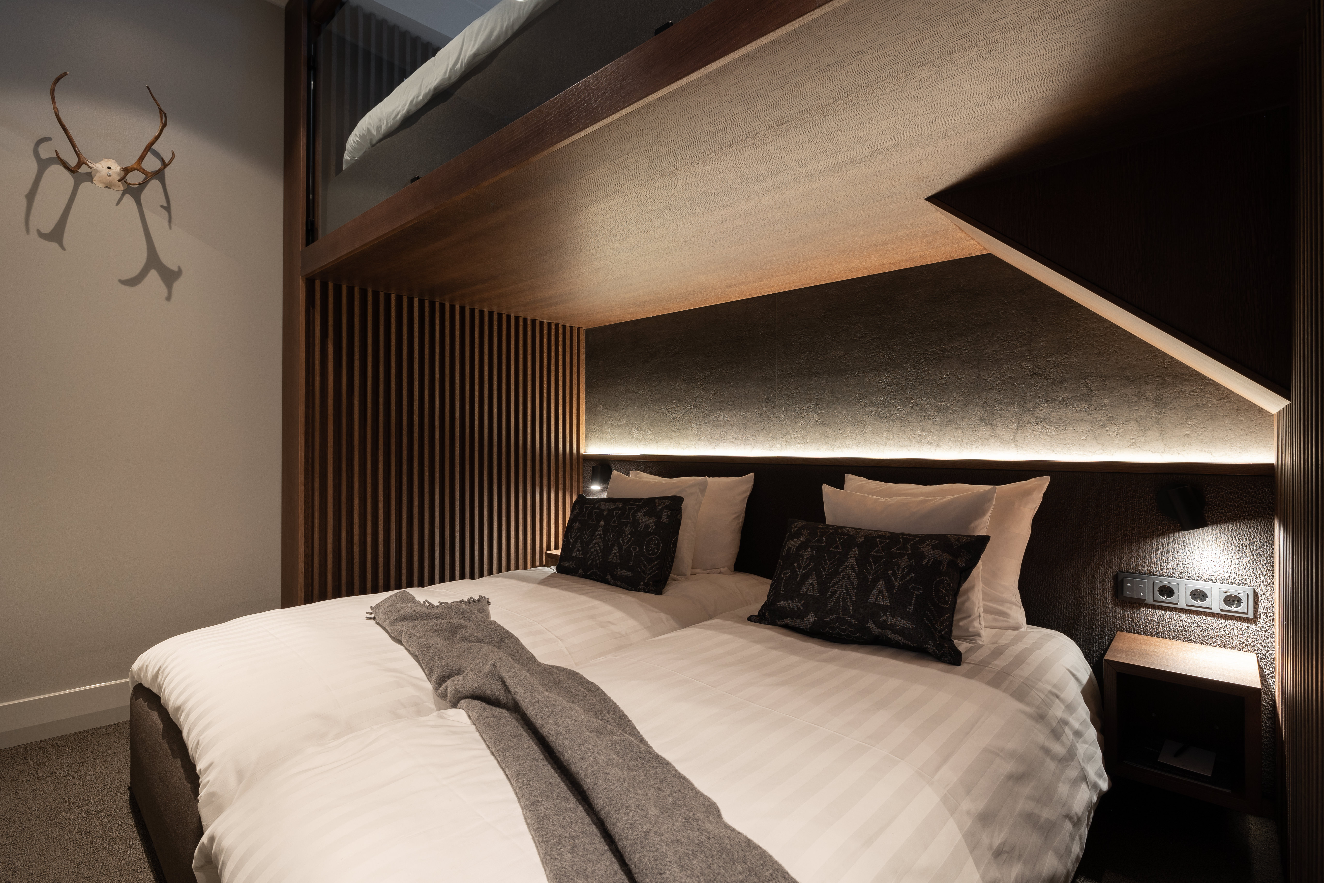 Arctic Loft Deluxe.