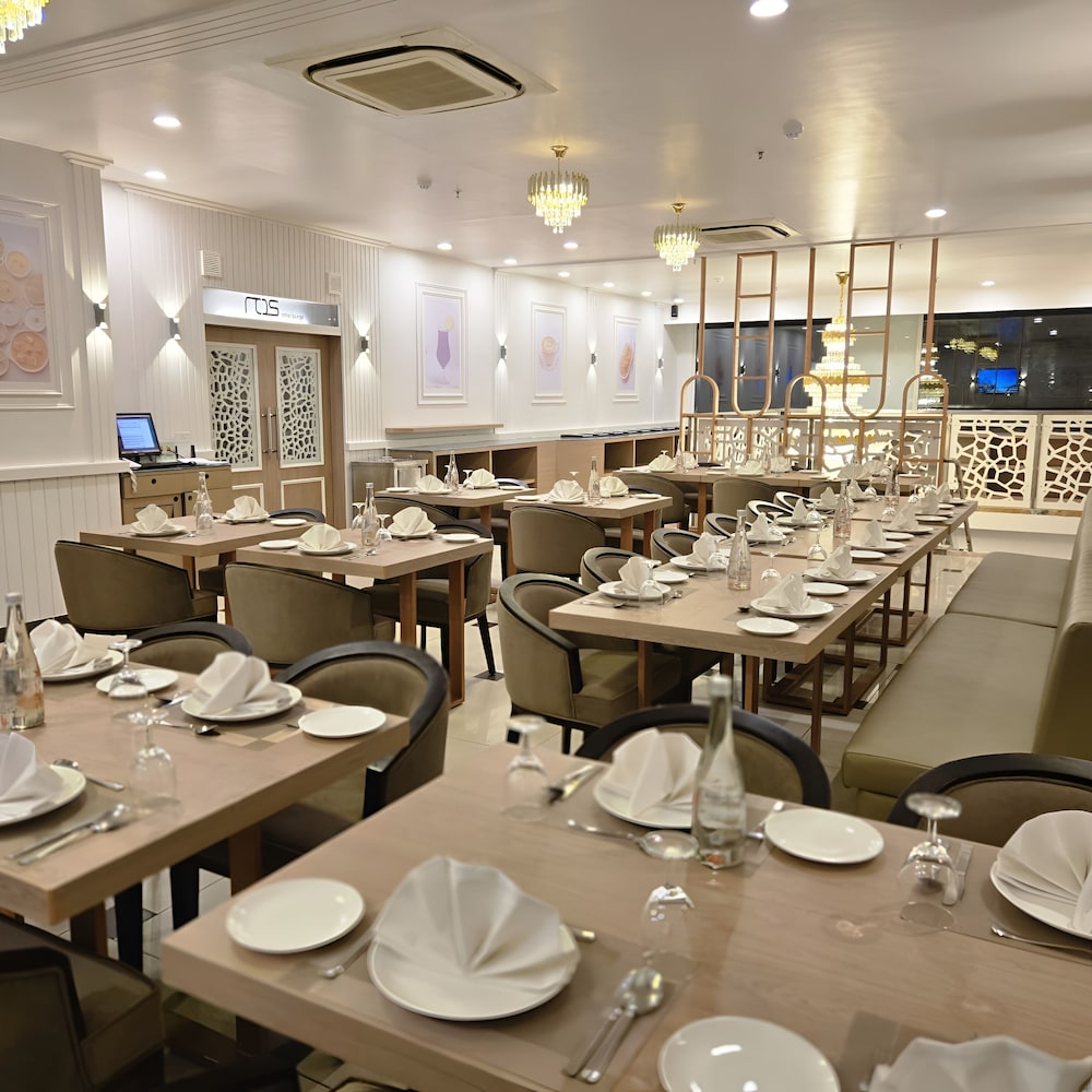 restaurant cafeteria