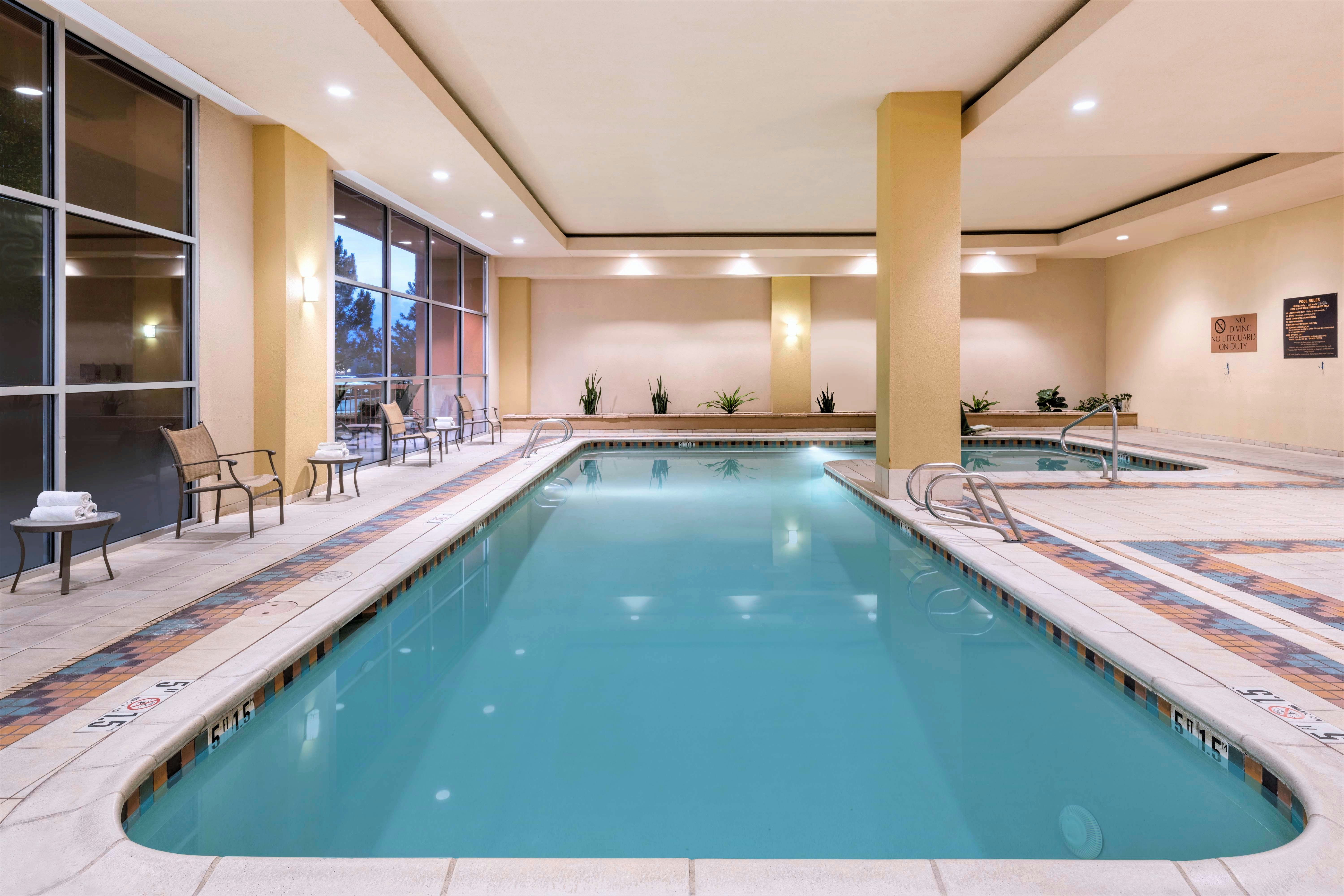 Embassy Suites by Hilton Albuquerque 27/63