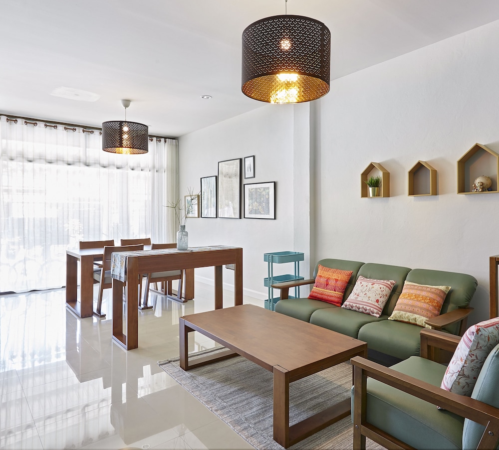 Chez Bure - Bure Homestay 45/76
