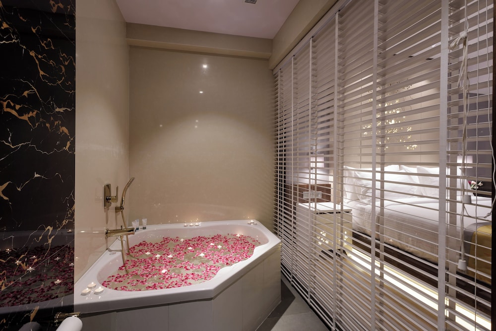 132 Svenska Design Hotel Kakinada 19/22
