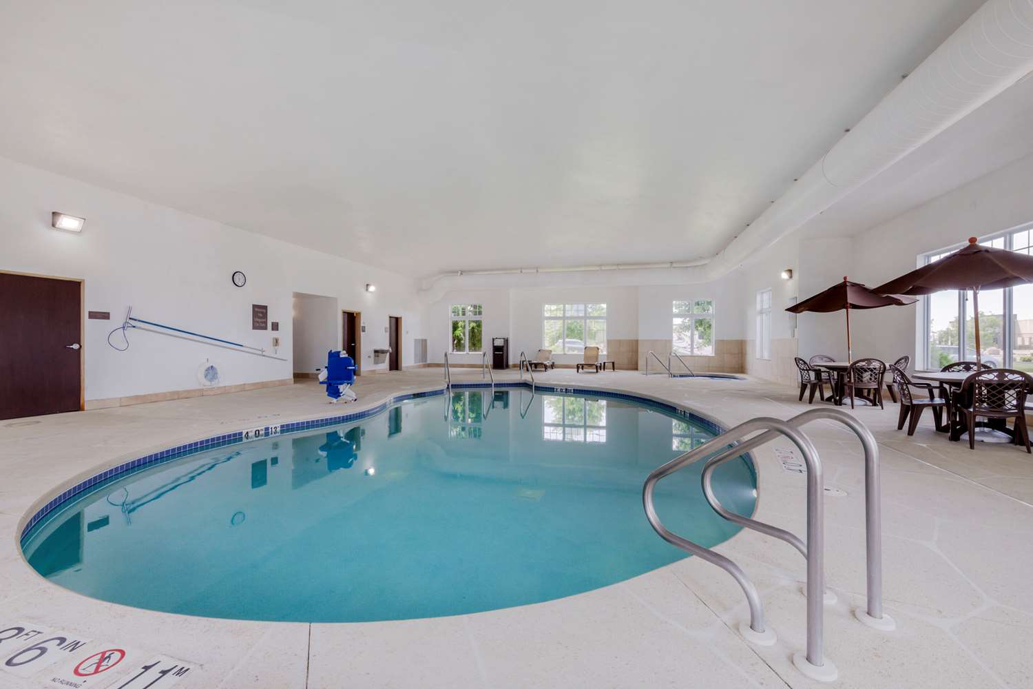 Comfort Inn Plover 12/25