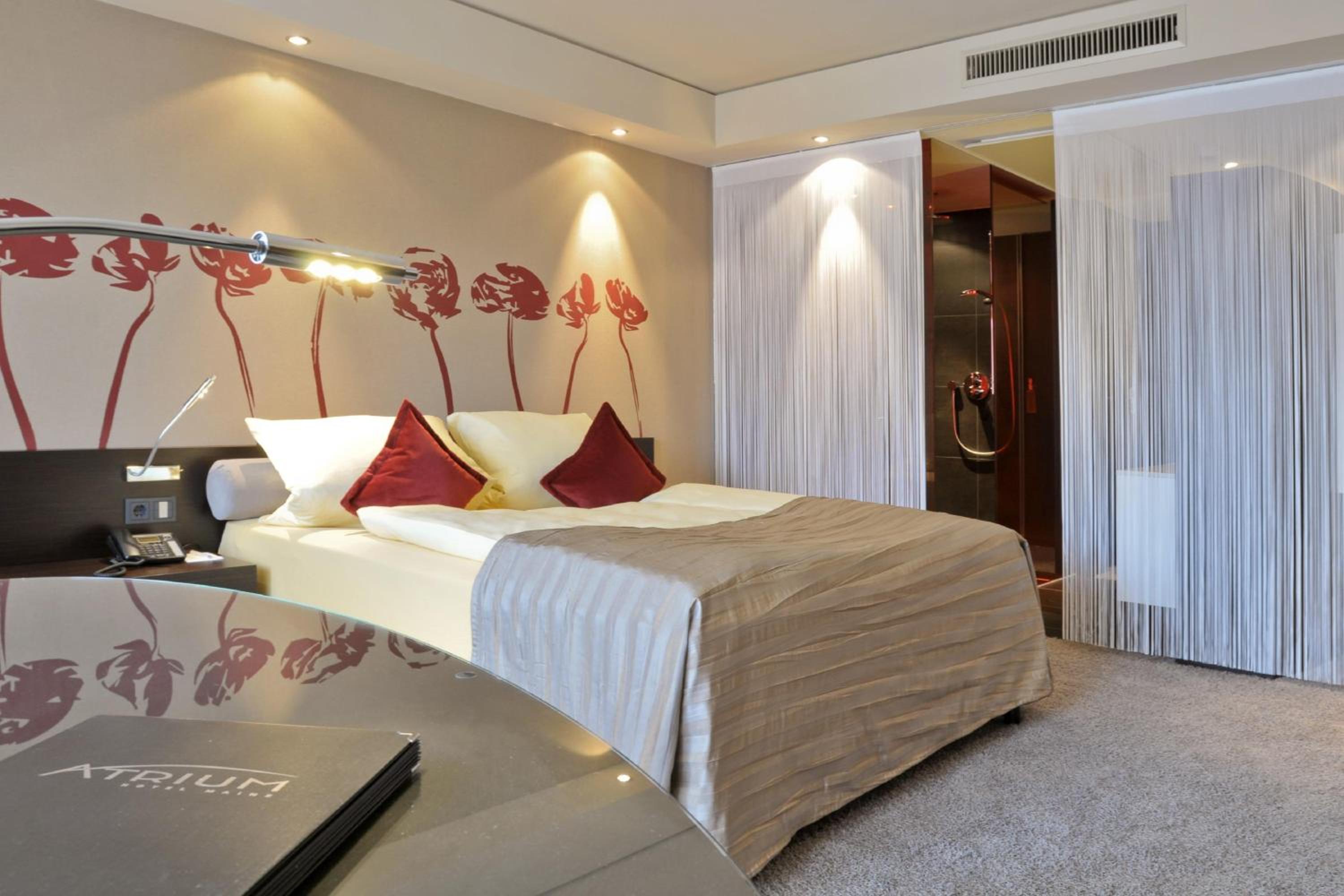 Deluxe, Double Bed