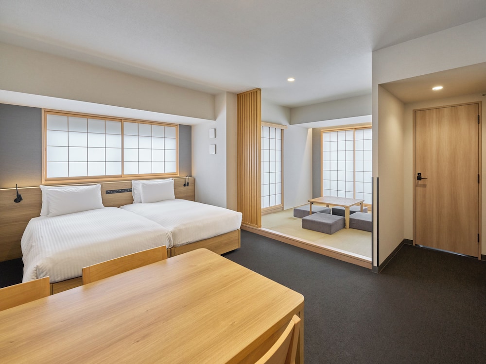 JAPANESE, APARTMENT