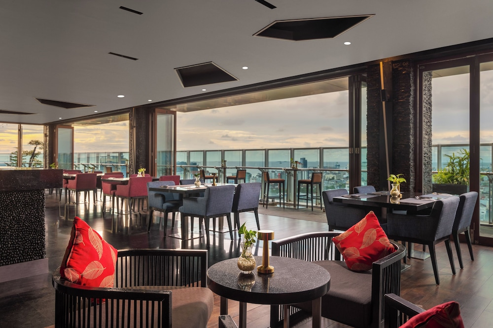 MELIA MAKASSAR 56/73