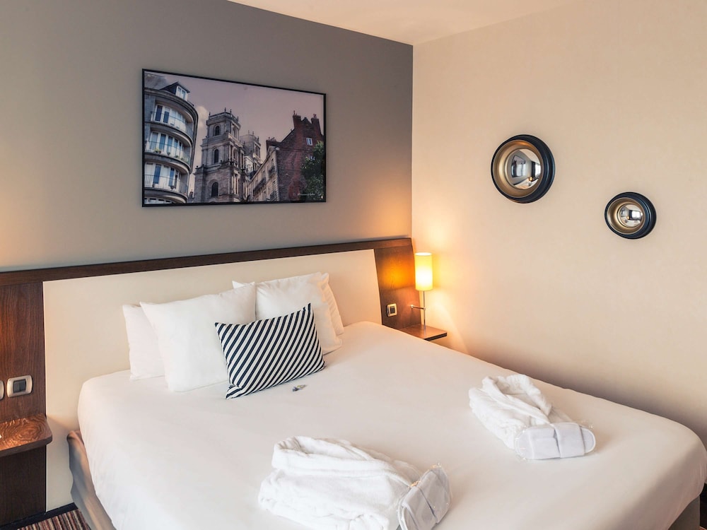 MERCURE RENNES CESSON 12/69