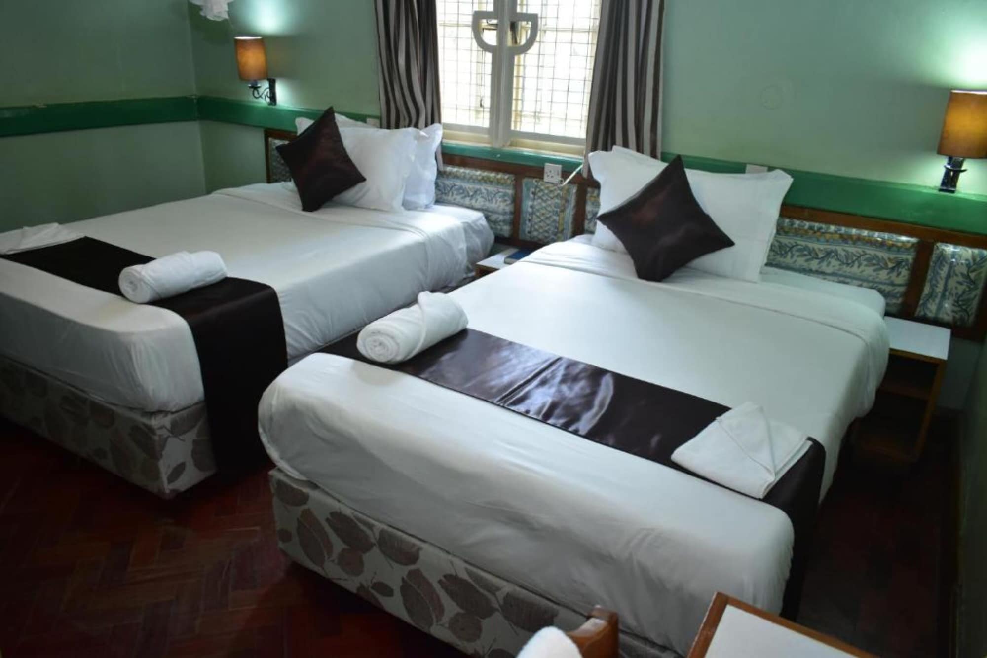 STANDARD, TWIN BEDS
