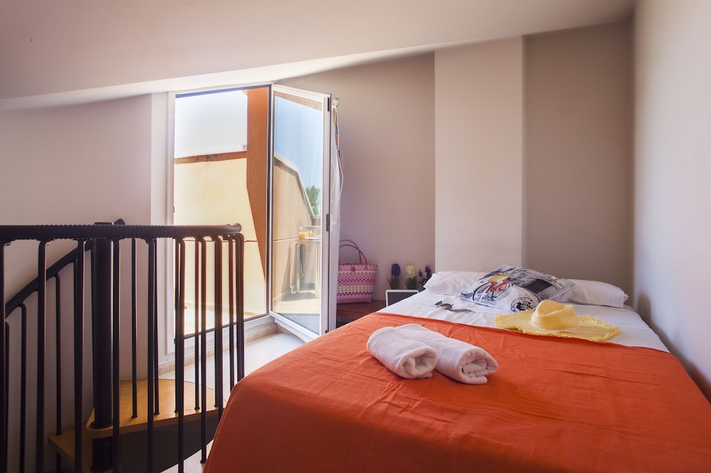 Velor Apartments 28/74