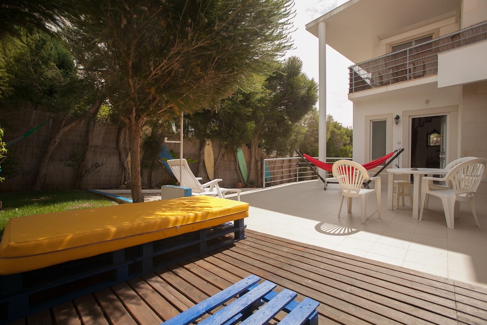 Ericeira Chill Hill Hostel & Private Rooms 37/50