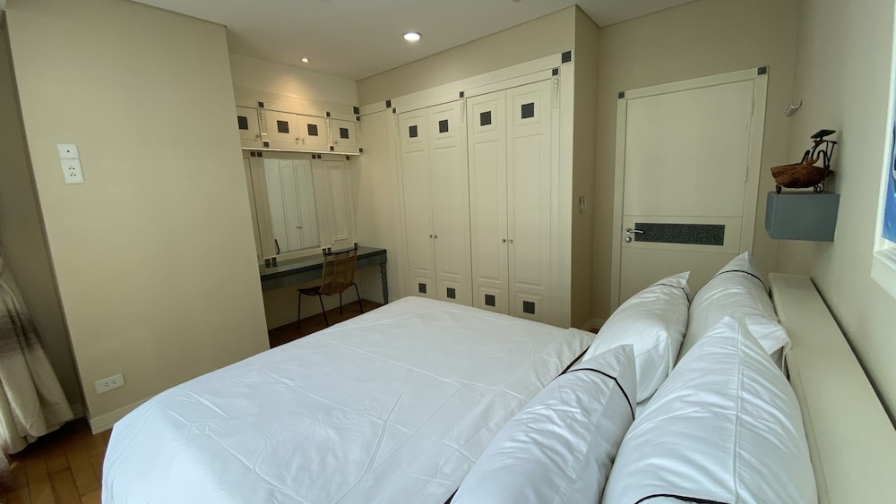 Balcony Seaview Nha Trang Centre 24/61