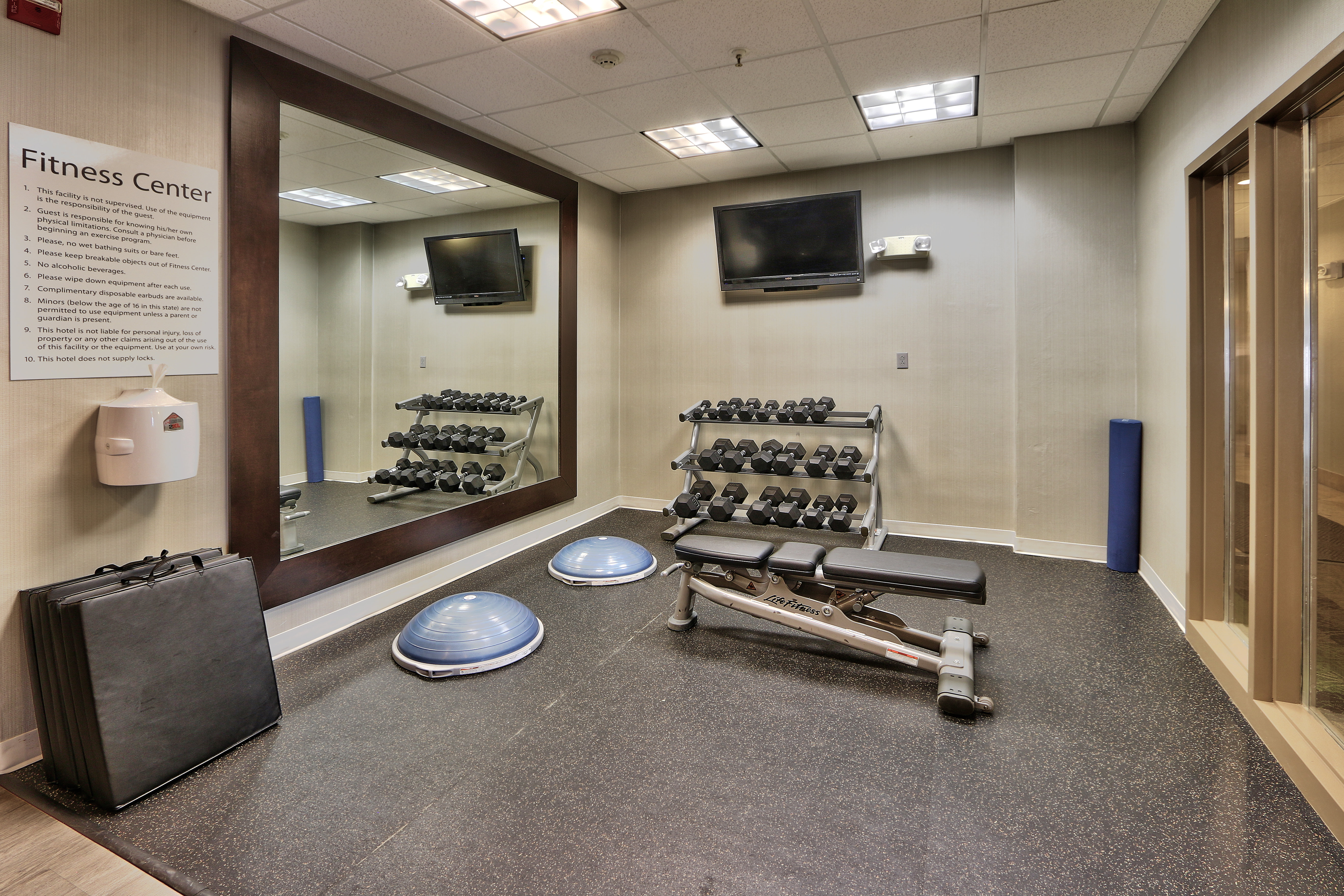 Holiday Inn & Suites Albuquerque-North I-25 29/48
