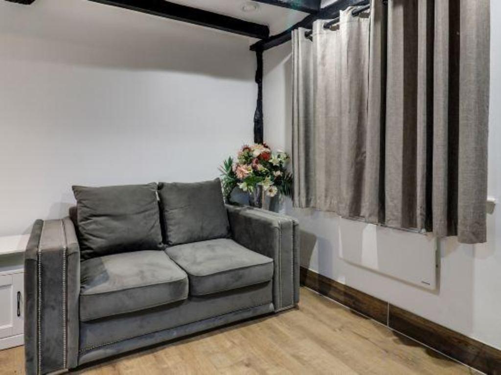 OYO Tudor Oaks Lodge Stevenage North 22/29