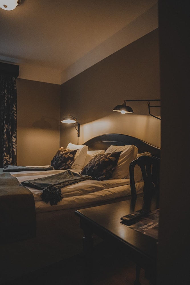 Mojo Hotell 28/50