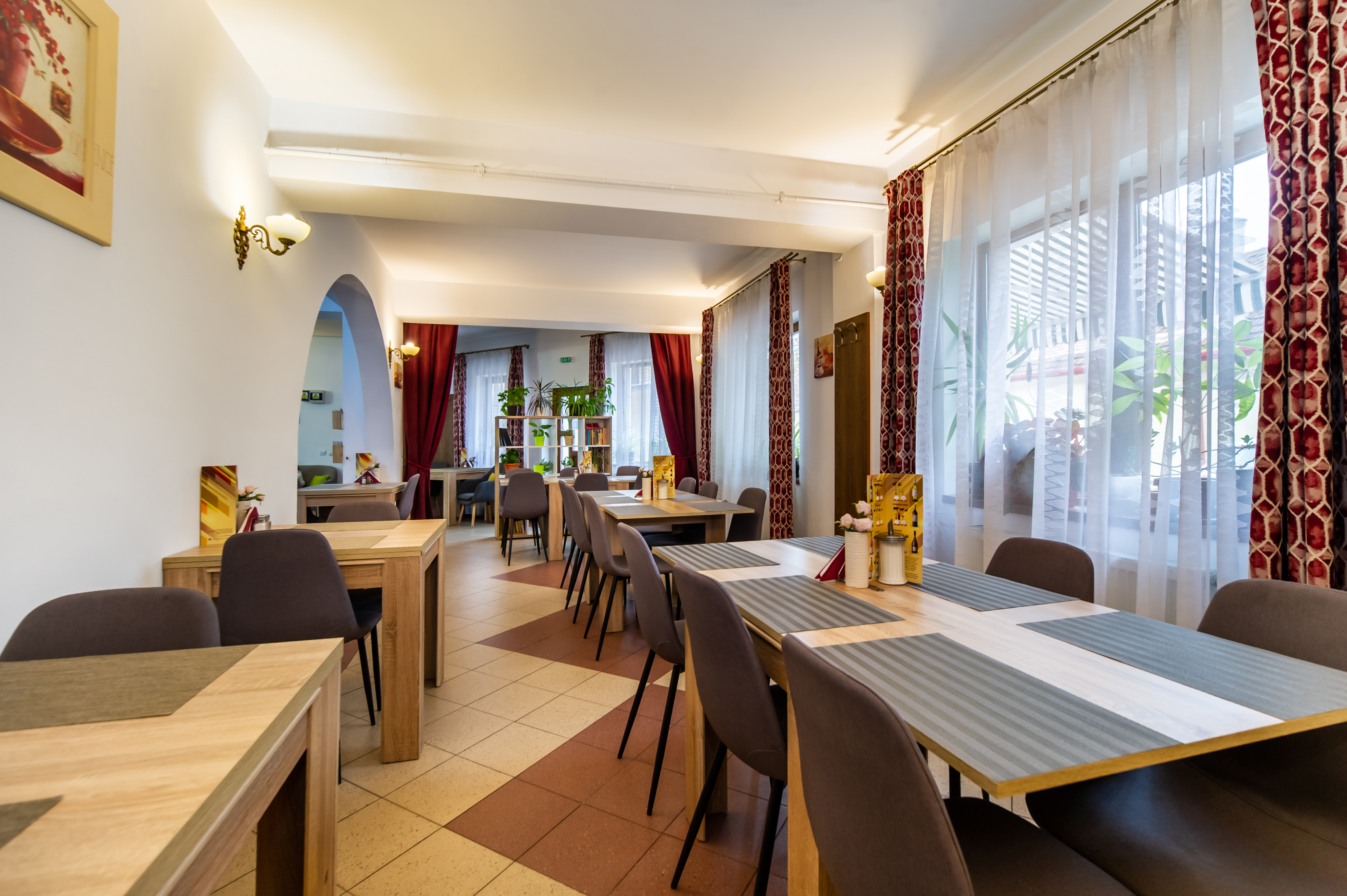 Long Street Hotel 43/50