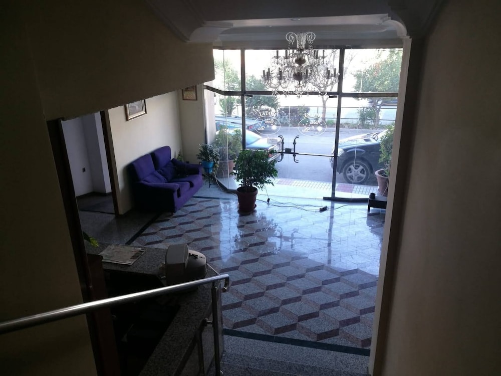 Hotel Lindaraja 21/25
