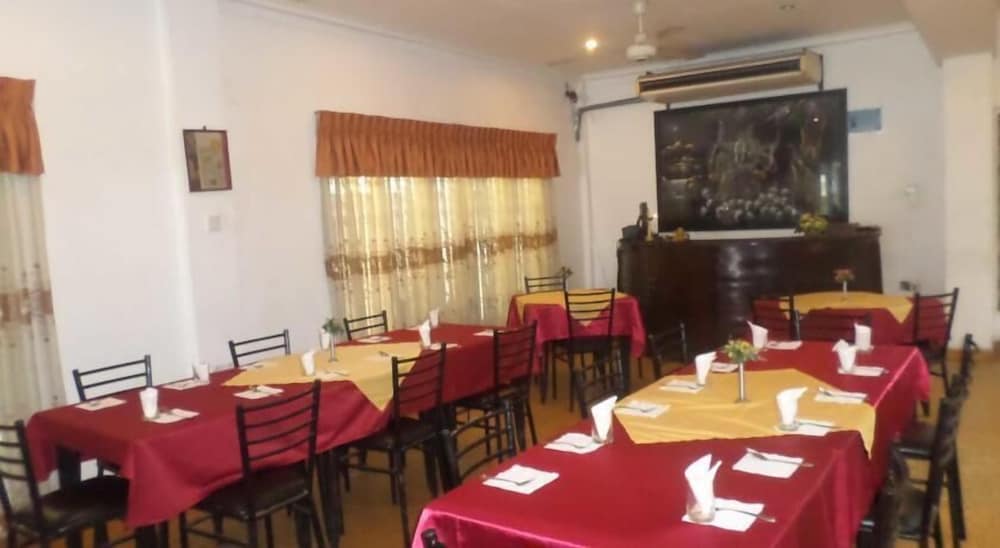 Cosy Hotel And Restaurant 15/24