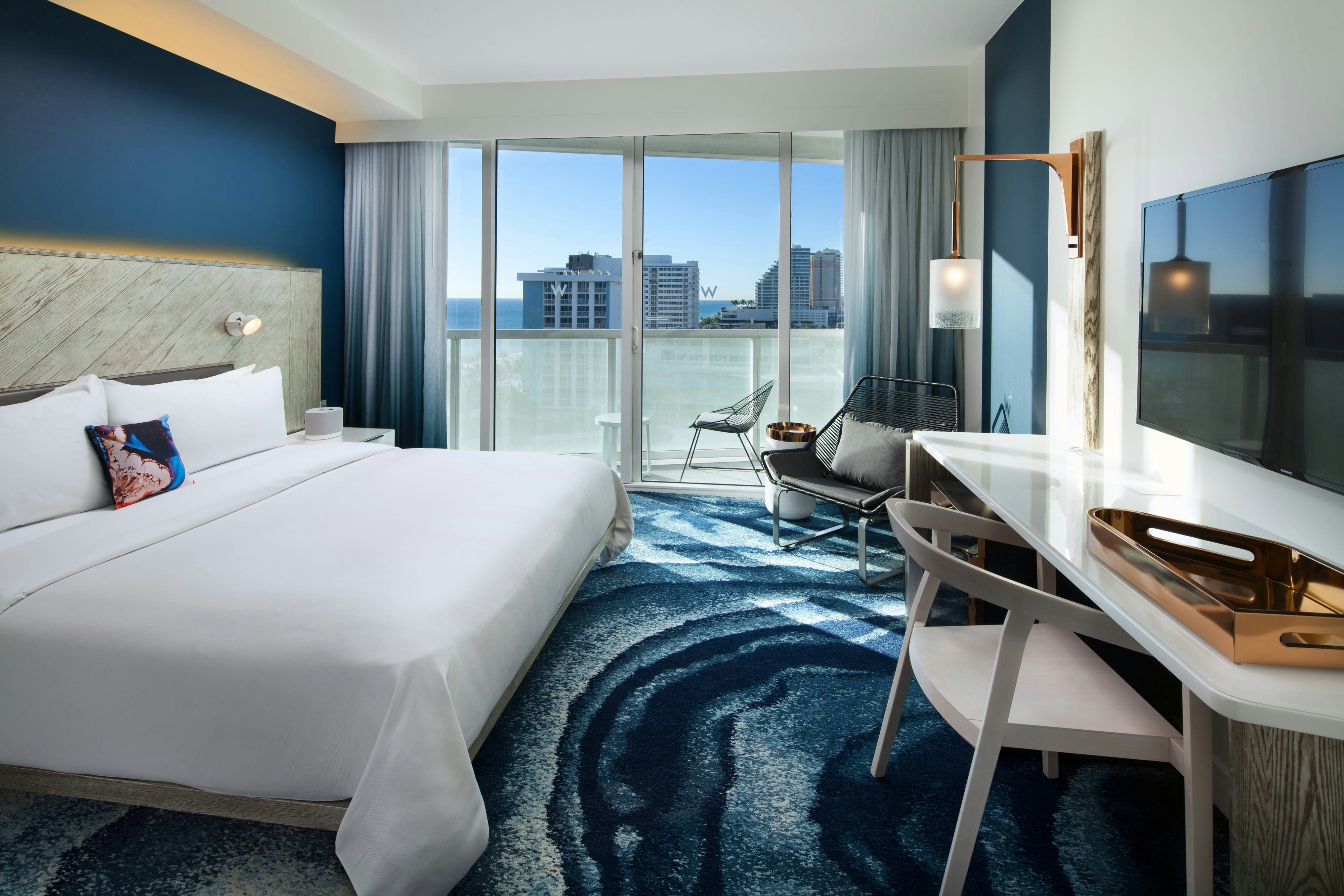 Room, King Bed