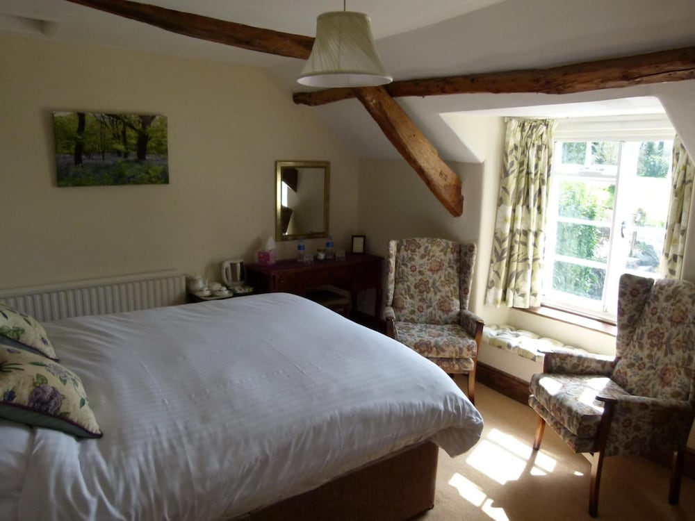Collaven Manor Hotel 34/78