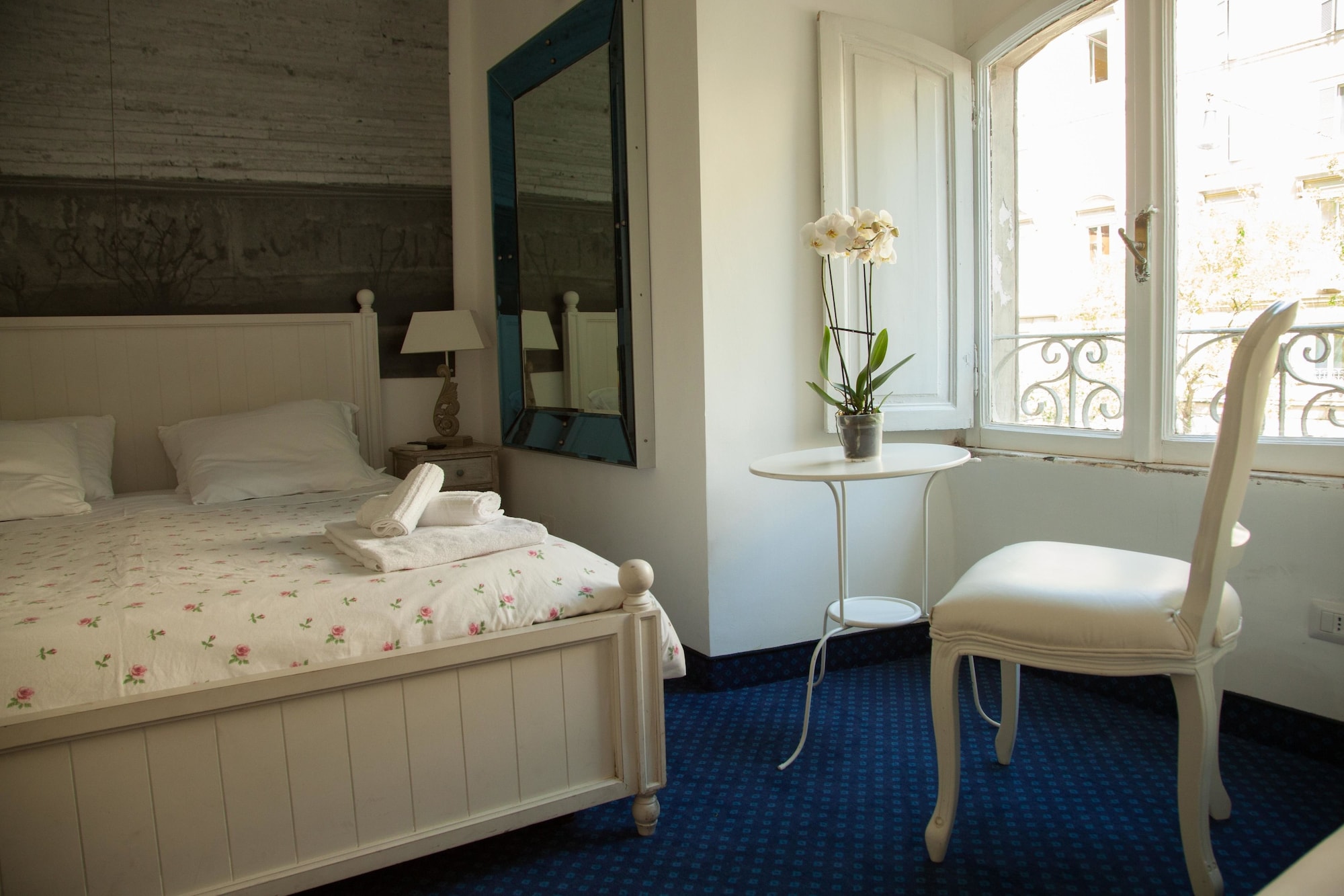 غرفة سوبيريور بسرير كوين مع أريكة، Deluxe Rooms 7/7
