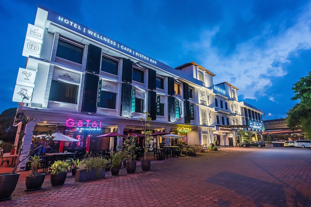 Hako Hotel JBCC 8/74