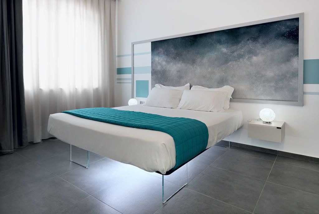 Cielo, Executive, Suite, Queen Bed, Sofa