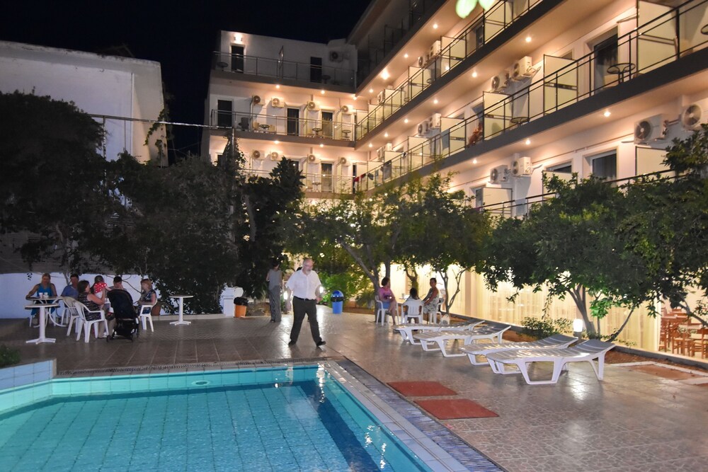 D And D Resort 32/33