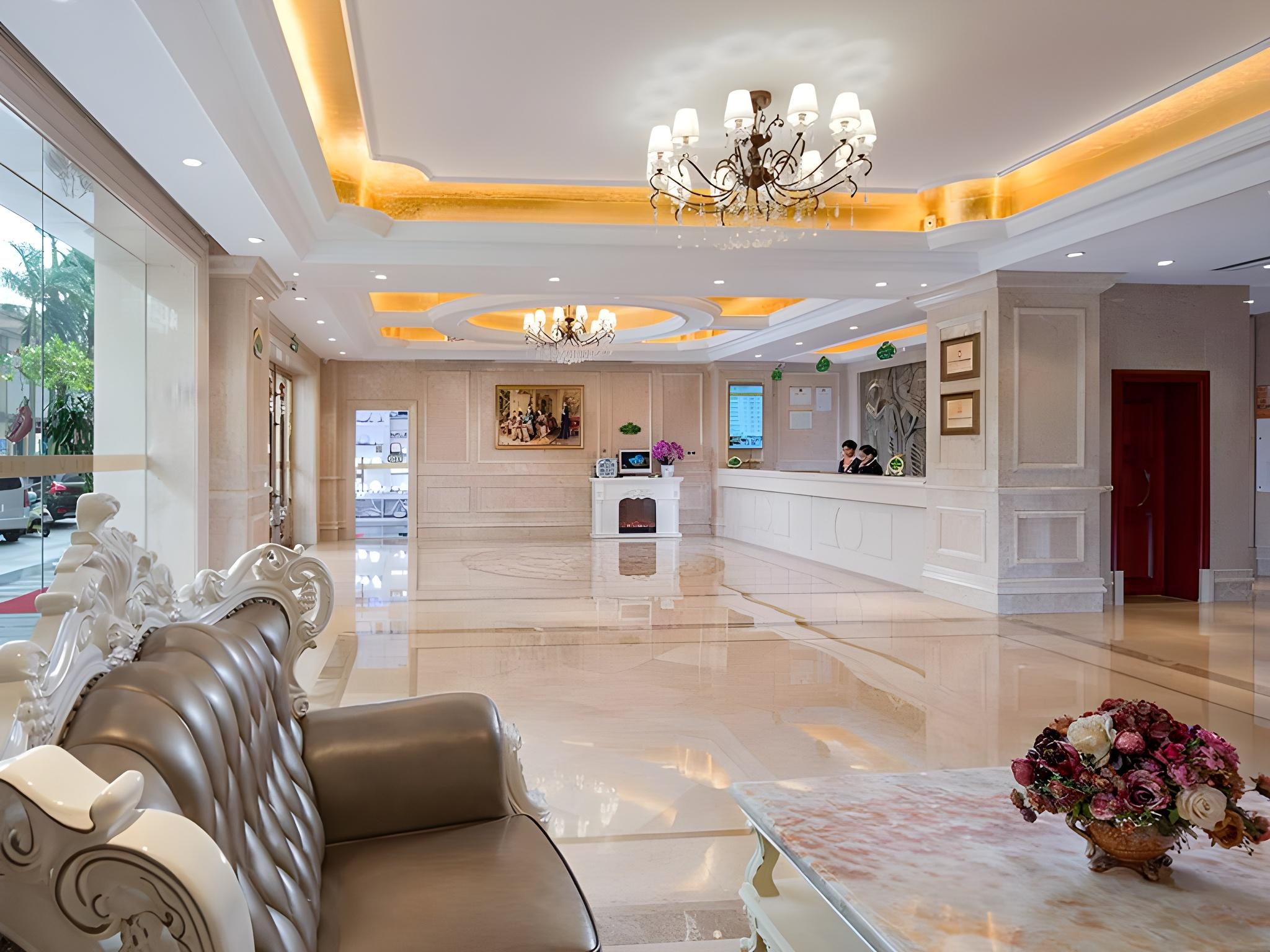 Vienna Hotel (Zhongshan Guzhen Lighting Expo Center) 10/60