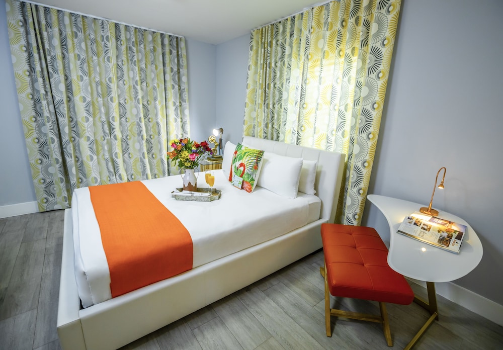 Seaside All Suites Hotel 8/27